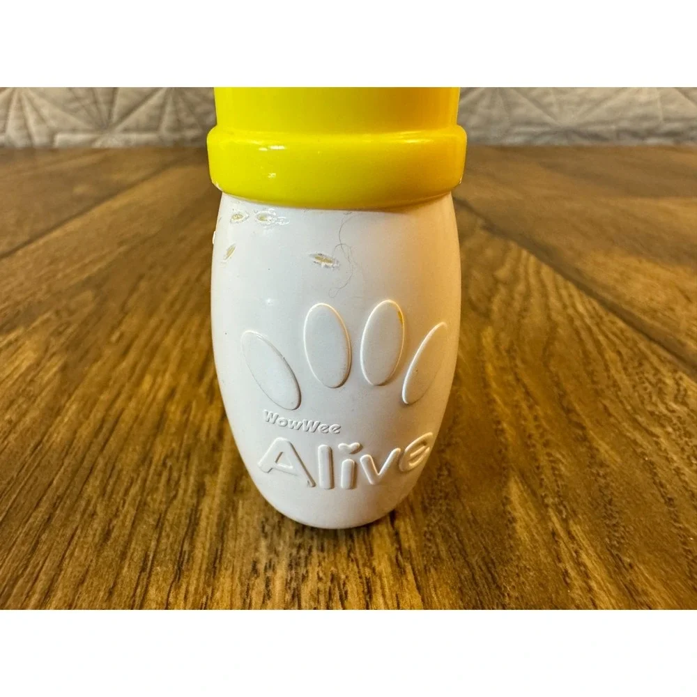 WowWee Alive Minis White Tiger Cub Replacement‎ Bottle Feed Me Yellow White Toy